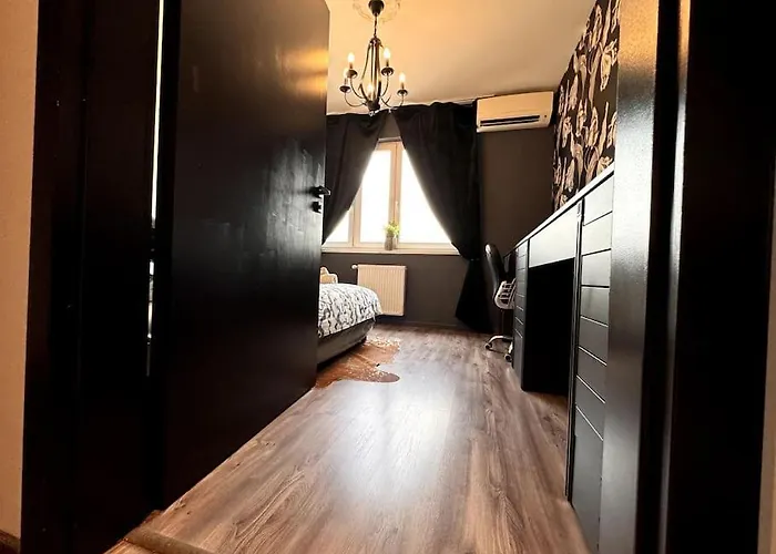 Ultra Premium Duplex * ブダペスト